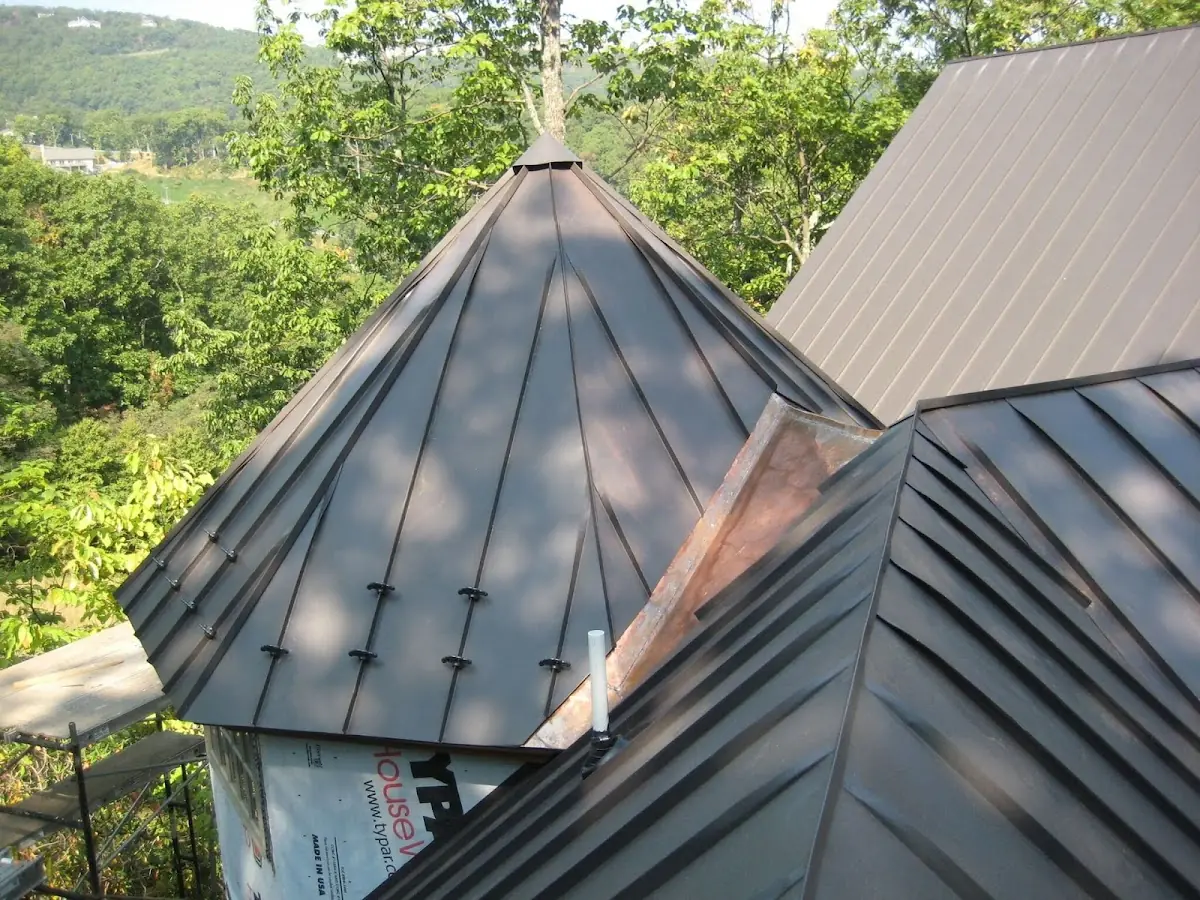 Professional Roof Tarp Installation by Craftsman Roofing in Mentone