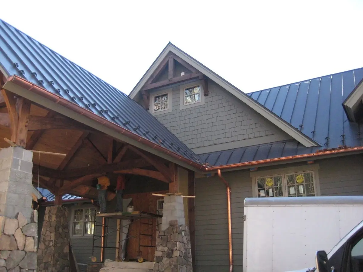 Craftsman Roofing team delivering quality roofing work in Mentone